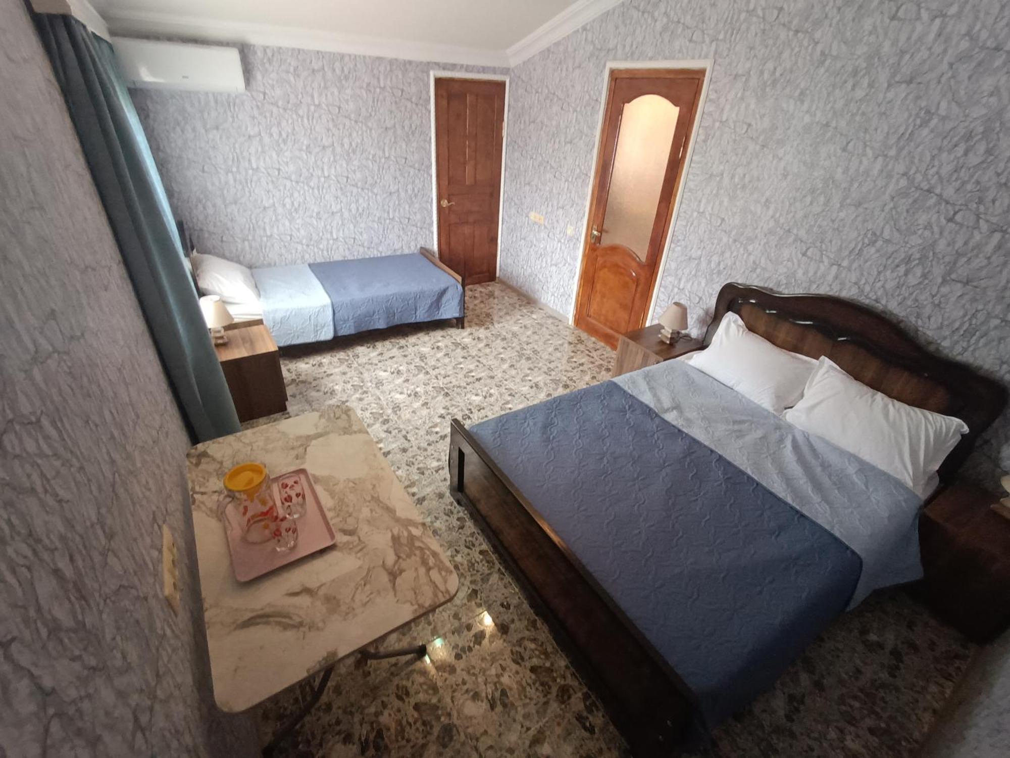 Light House Hotel Kutaiszi Kültér fotó