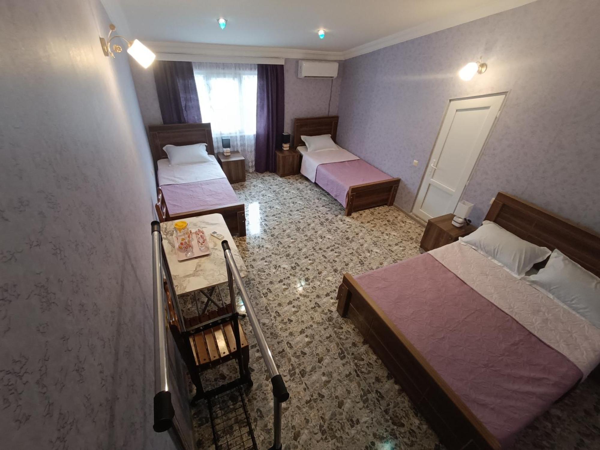 Light House Hotel Kutaiszi Kültér fotó